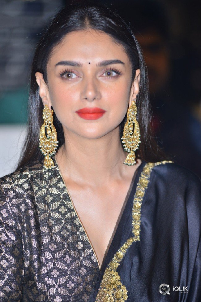 Aditi-Rao-Hydari-at-Antariksham-Pre-Release-Event
